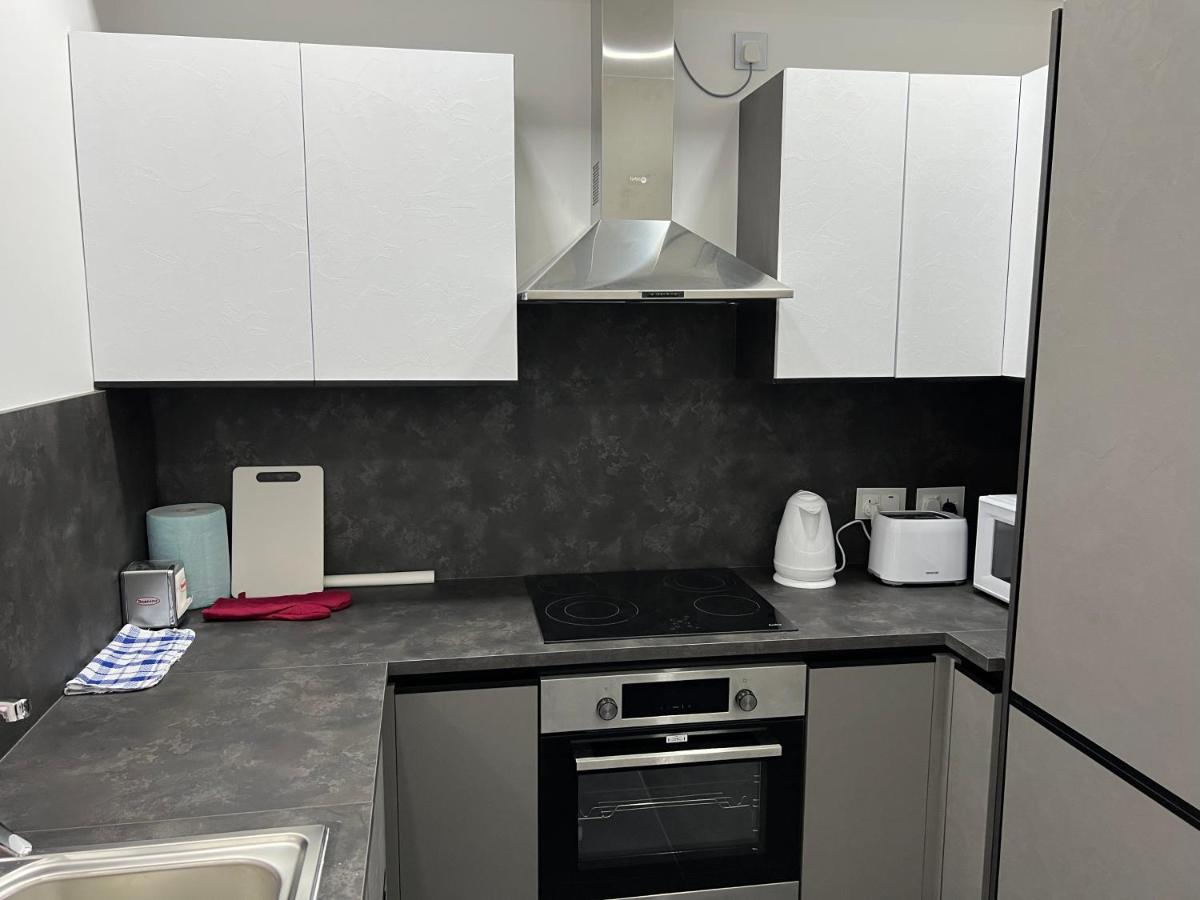 Cosy & Modern Top Floor 1-Bedroom Apartment St. Paul's Bay Exterior foto