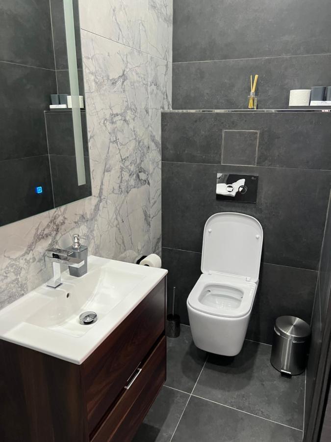 Cosy & Modern Top Floor 1-Bedroom Apartment St. Paul's Bay Exterior foto